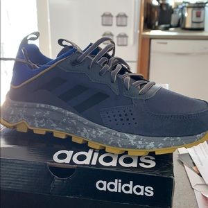 Adidas Response Trail